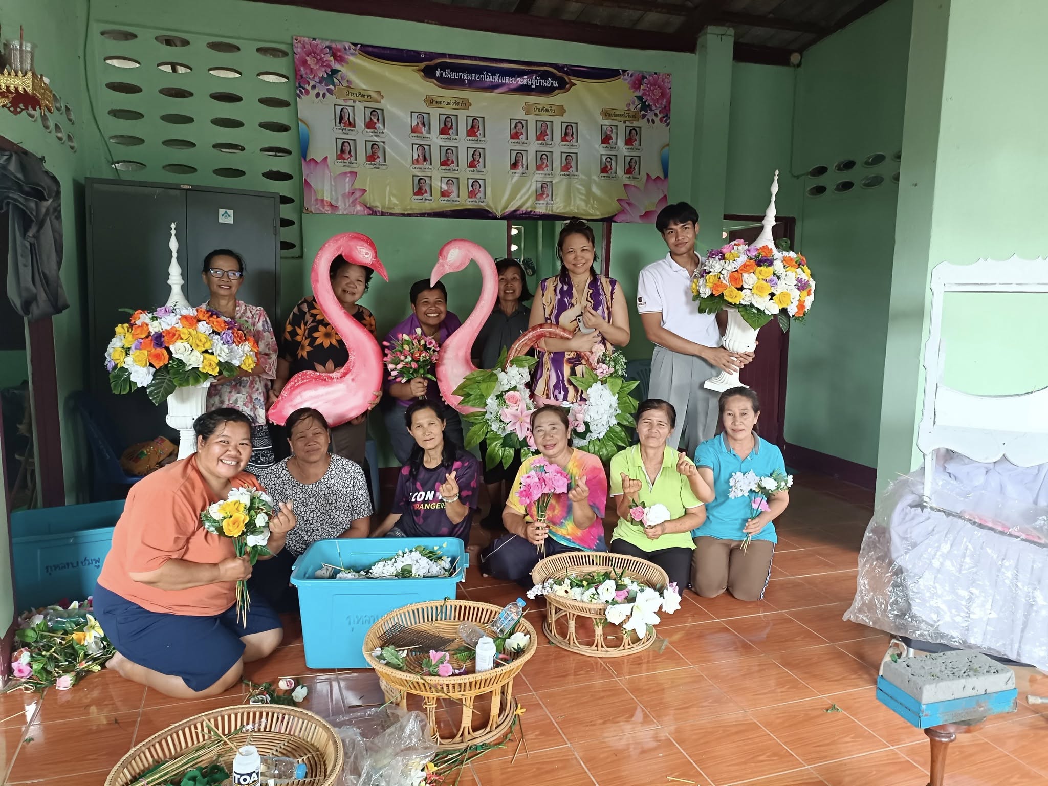 Women’s Artificial Flower Group, Ban San, Tambon Khrueng Community Enterprise